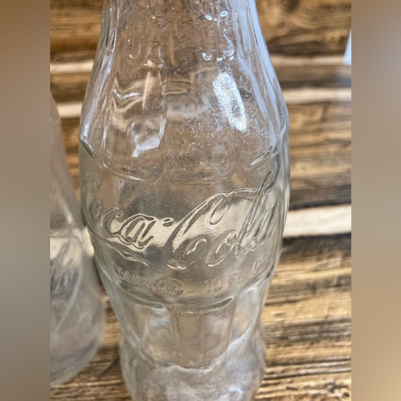 Vintage Glass Coca-Cola bottles with a beer bottle - Picture 9 of 12